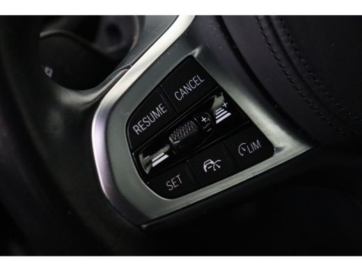 BMW i4 eDrive40 M Sport / Achteruitrijcamera / Widescreen Display / Airconditioning / Cruise Control ActivLease financial lease