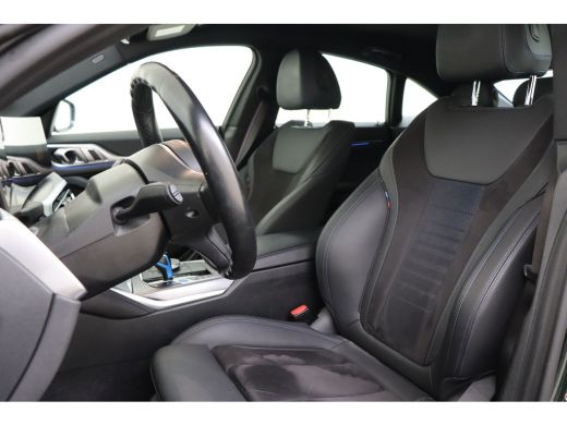 BMW i4 eDrive40 M Sport / Achteruitrijcamera / Widescreen Display / Airconditioning / Cruise Control ActivLease financial lease