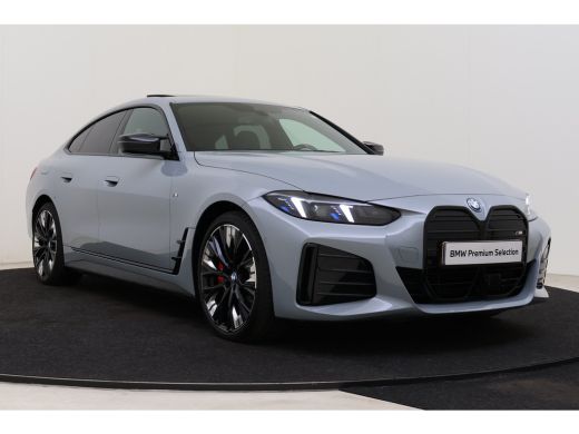 BMW i4 M50 / Schuif-kanteldak / Achteruitrijcamera / M Adaptief onderstel / Adaptieve LED / Stoelverwarm... ActivLease financial lease