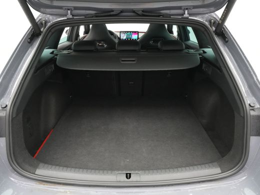 CUPRA Leon Sportstourer 1.4 e-Hybrid VZ Performance Limited Panorama Navigatie Stoel/Stuurverwarming Parkassist Carplay 213 ActivLease financial lease