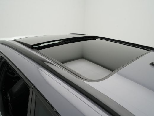 CUPRA Leon Sportstourer 1.4 e-Hybrid VZ Performance Limited Panorama Navigatie Stoel/Stuurverwarming Parkassist Carplay 213 ActivLease financial lease