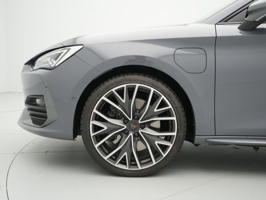 CUPRA Leon Sportstourer 1.4 e-Hybrid VZ Performance Limited Panorama Navigatie Stoel/Stuurverwarming Parkassist Carplay 213 ActivLease financial lease