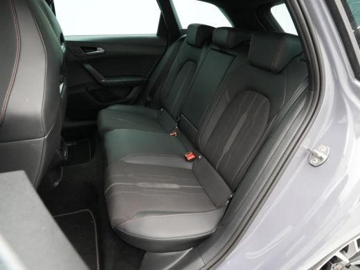 CUPRA Leon Sportstourer 1.4 e-Hybrid VZ Performance Limited Panorama Navigatie Stoel/Stuurverwarming Parkassist Carplay 213 ActivLease financial lease