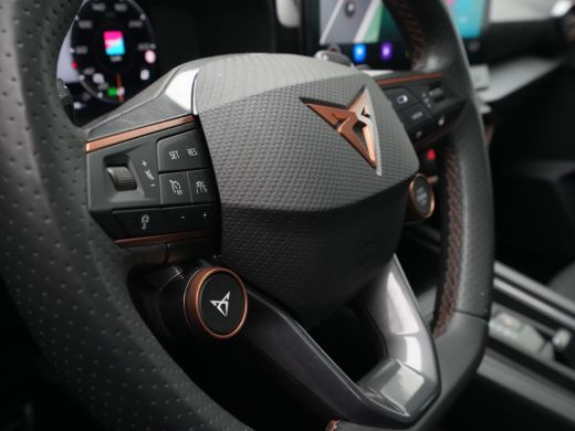 CUPRA Leon Sportstourer 1.4 e-Hybrid VZ Performance Limited Panorama Navigatie Stoel/Stuurverwarming Parkassist Carplay 213 ActivLease financial lease