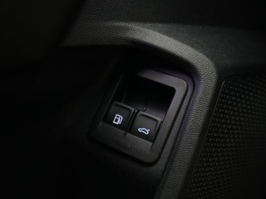 CUPRA Leon Sportstourer 1.4 e-Hybrid VZ Performance Limited Panorama Navigatie Stoel/Stuurverwarming Parkassist Carplay 213 ActivLease financial lease