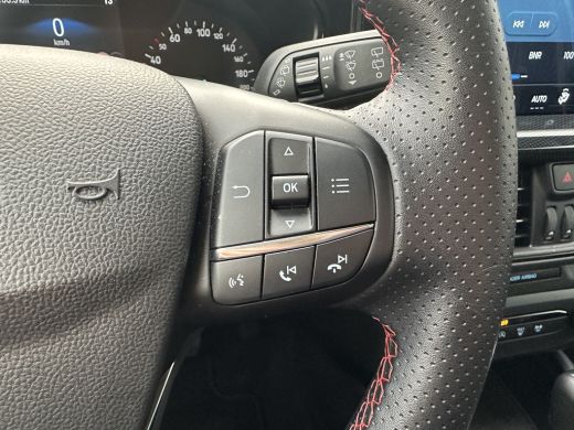 Ford Focus 1.0 155PK Hybrid ST Line AUTOMAAT | TREKHAAK AFNEEMBAAR| STOEL-, STUUR- EN VOORRUITVERWARMING| NA... ActivLease financial lease