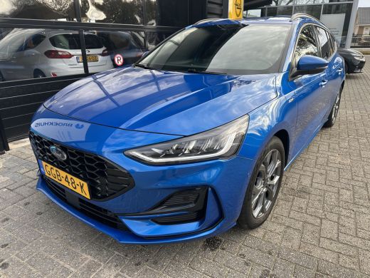 Ford Focus 1.0 155PK Hybrid ST Line AUTOMAAT | TREKHAAK AFNEEMBAAR| STOEL-, STUUR- EN VOORRUITVERWARMING| NA... ActivLease financial lease