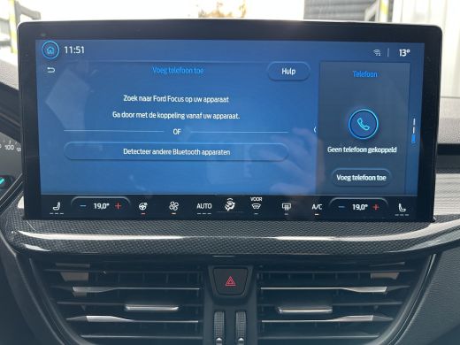 Ford Focus 1.0 155PK Hybrid ST Line AUTOMAAT | TREKHAAK AFNEEMBAAR| STOEL-, STUUR- EN VOORRUITVERWARMING| NA... ActivLease financial lease