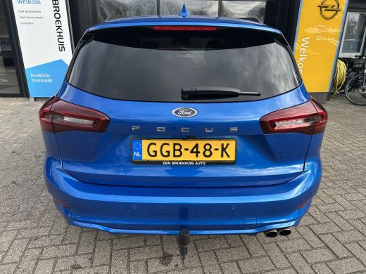 Ford Focus 1.0 155PK Hybrid ST Line AUTOMAAT | TREKHAAK AFNEEMBAAR| STOEL-, STUUR- EN VOORRUITVERWARMING| NA... ActivLease financial lease