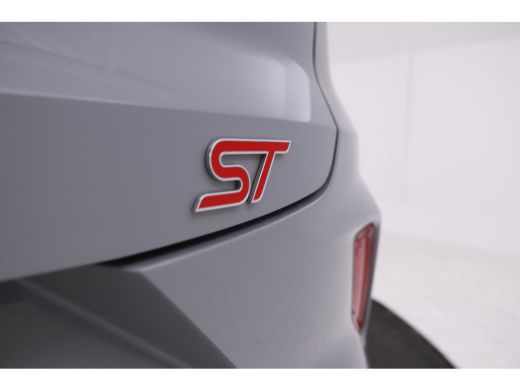 Ford Puma 1.5 EcoBoost ST-X 200pk! Panorama, Recaro etc. etc. ActivLease financial lease