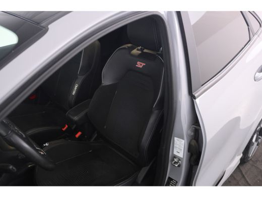 Ford Puma 1.5 EcoBoost ST-X 200pk! Panorama, Recaro etc. etc. ActivLease financial lease