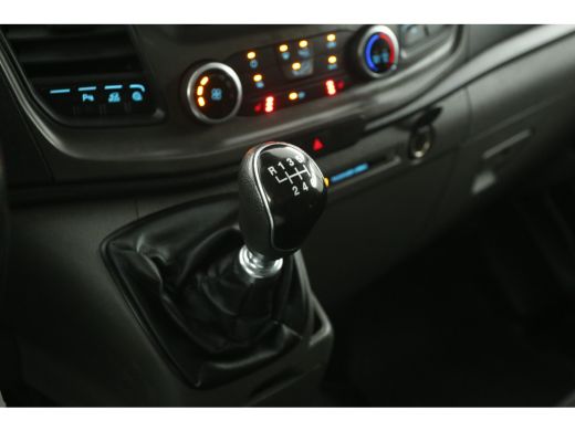 Ford Transit Custom 280 2.0 TDCI L1H1 | Airco | Cruise | 3-Zits | Camera | Trekh. | Carplay | Parkeersens. | Stoelverw. ActivLease financial lease