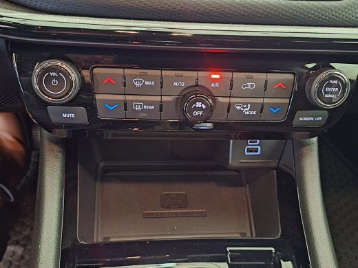 Jeep Compass 4xe 240 Plug-in Hybrid Electric Trailhawk Half Leder Bekleding | Digitaal Dashboard | Camera | Ad... ActivLease financial lease