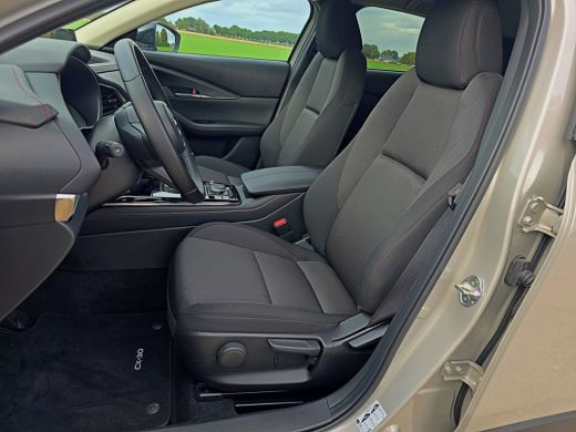 Mazda CX-30 2.5 e-SkyActiv-G M Hybrid Centre-line - 140 Pk - ParkeerCamera - Stoelverwarming - Navi ActivLease financial lease