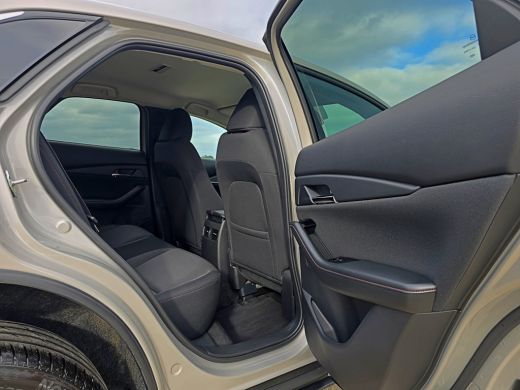 Mazda CX-30 2.5 e-SkyActiv-G M Hybrid Centre-line - 140 Pk - ParkeerCamera - Stoelverwarming - Navi ActivLease financial lease