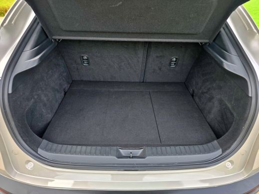 Mazda CX-30 2.5 e-SkyActiv-G M Hybrid Centre-line - 140 Pk - ParkeerCamera - Stoelverwarming - Navi ActivLease financial lease