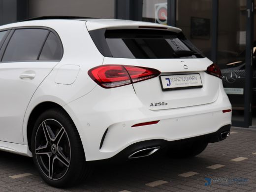 Mercedes-Benz A-Klasse 250 e AMG| 8G Aut | MBUX High End | Night Pakket | Panoramadak | Apple Car Play/Android Auto | Am... ActivLease financial lease
