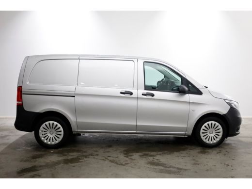 Mercedes-Benz Vito 114 CDI 136pk Compact 9G Automaat 2x Schuifdeur/LED/Camera/Inrichting 05-2022 ActivLease financial lease