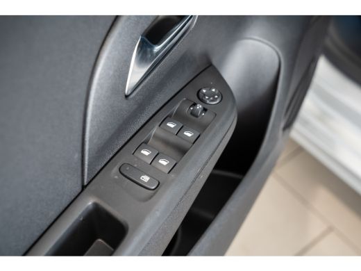 Opel Corsa 1.2 75PK EDITION | 8 Jaar Garantie | Camera | Parkeersensoren V + A | Apple Carplay & Android Aut... ActivLease financial lease