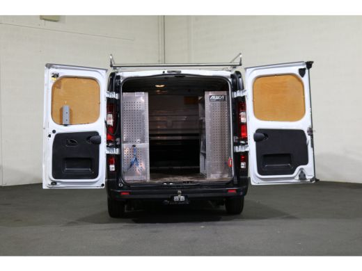 Opel Vivaro 1.6 CDTI 125pk L2 H1 Airco Navigatie Imperiaal Trekhaak Inrichting ActivLease financial lease