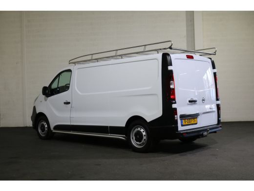 Opel Vivaro 1.6 CDTI 125pk L2 H1 Airco Navigatie Imperiaal Trekhaak Inrichting ActivLease financial lease