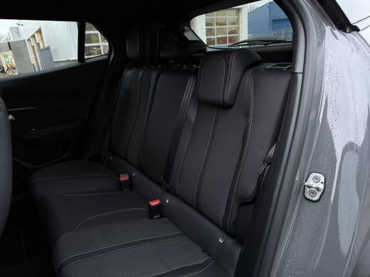 Peugeot 2008 1.2 Hybrid 136 GT achteruirij camera | adeptieve cruise control | keyless start | airco | navigat... ActivLease financial lease