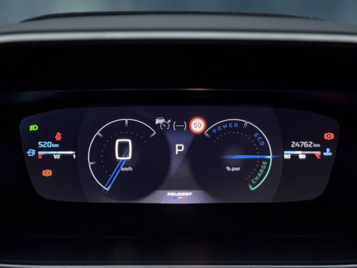 Peugeot 2008 1.2 Hybrid 136 GT achteruirij camera | adeptieve cruise control | keyless start | airco | navigat... ActivLease financial lease