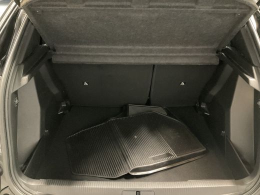 Peugeot 2008 1.2 PureTech Active Pack Stoelverwarming | Afneembare Trekhaak | Carplay | Parkeersensoren | Crui... ActivLease financial lease