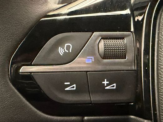 Peugeot 2008 1.2 PureTech Active Pack Stoelverwarming | Afneembare Trekhaak | Carplay | Parkeersensoren | Crui... ActivLease financial lease
