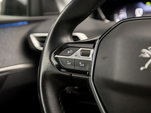 Peugeot 3008 1.2 PureTech Allure Sport (APPLE CARPLAY, GROOT NAVI, 360 CAMERA, STOELVERWARMING, LEDER, SPORTST... ActivLease financial lease