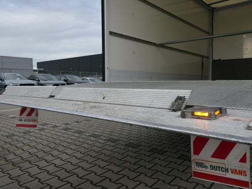 Peugeot Boxer 2.2 BlueHDi 140 L3 3.5t | Laadklep | Netjes! | Camera | Spanstangen | Meubelbak | 140pk! | Cruise... ActivLease financial lease