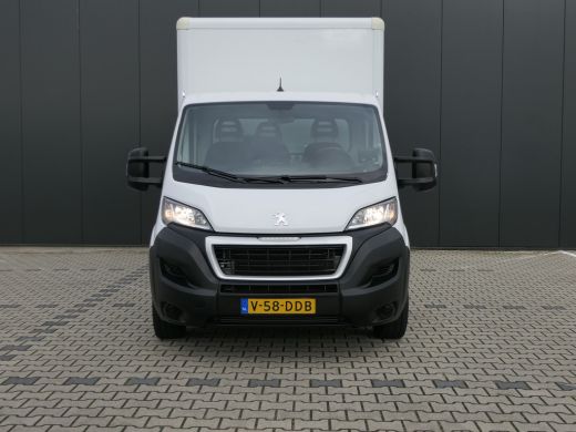 Peugeot Boxer 2.2 BlueHDi 140 L3 3.5t | Laadklep | Netjes! | Camera | Spanstangen | Meubelbak | 140pk! | Cruise... ActivLease financial lease