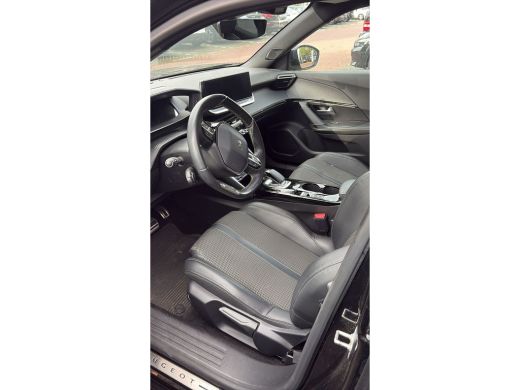 Peugeot e-2008 EV GT 50 kWh | LEDER | STOELVERWARMING | DEALER OH! | NAVI | CLIMA | CRUISE | CAMERA | PARK SEN V... ActivLease financial lease