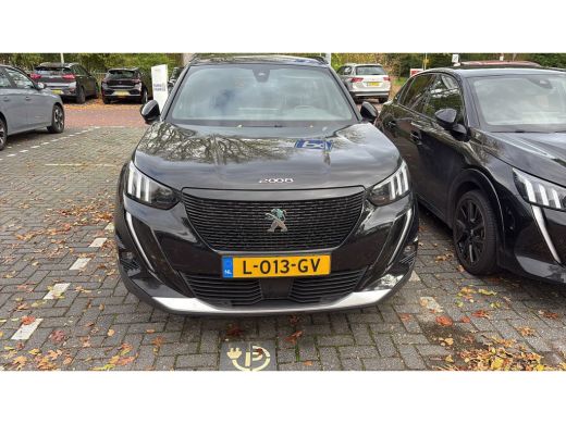 Peugeot e-2008 EV GT 50 kWh | LEDER | STOELVERWARMING | DEALER OH! | NAVI | CLIMA | CRUISE | CAMERA | PARK SEN V... ActivLease financial lease