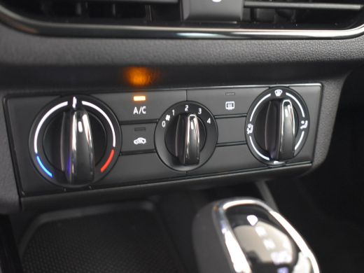 Skoda Kamiq 1.0 TSI Ambition 111pk DSG/AUTO | Cruise control | Privacy glass | Airco | Led koplampen | 16"LMV ActivLease financial lease