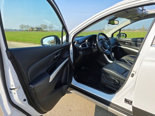 Suzuki S-Cross 1.4 Boosterjet AllGrip 4WD Style Smart Hybrid - 130 Pk - Automaat - Navi - Camera - Stoelverwarming ActivLease financial lease