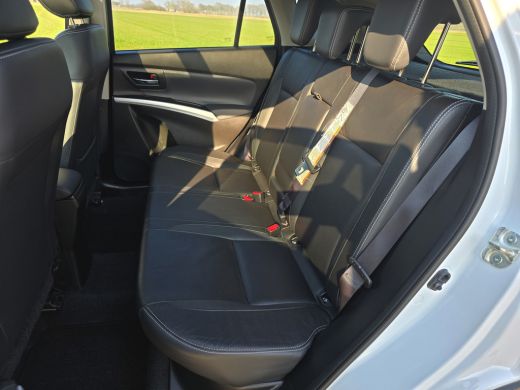 Suzuki S-Cross 1.4 Boosterjet AllGrip 4WD Style Smart Hybrid - 130 Pk - Automaat - Navi - Camera - Stoelverwarming ActivLease financial lease