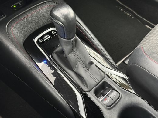 Toyota Corolla 2.0 Hybrid Executive **NAVIGATIE/ HEAD UP DISPLAY/ DODEHOEK DETECTIE/ 36 MAANDEN GARANTIE** ActivLease financial lease