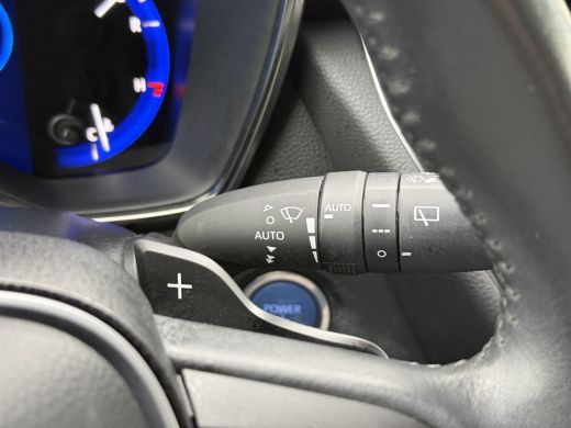 Toyota Corolla 2.0 Hybrid Executive **NAVIGATIE/ HEAD UP DISPLAY/ DODEHOEK DETECTIE/ 36 MAANDEN GARANTIE** ActivLease financial lease