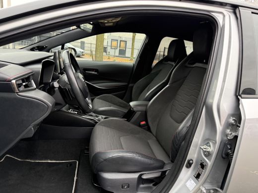 Toyota Corolla 2.0 Hybrid Executive **NAVIGATIE/ HEAD UP DISPLAY/ DODEHOEK DETECTIE/ 36 MAANDEN GARANTIE** ActivLease financial lease