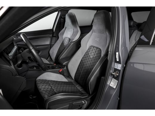 Volkswagen Golf Variant Variant 1.5 eTSI 150 PK R-Line - Automaat | S/K- Panodak | Dig. Cockpit | Adapt. Cruise | PDC | C... ActivLease financial lease