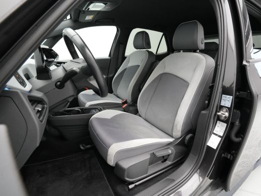 Volkswagen ID.3 First Plus 58 kWh 204pk Navigatie Camera Stoel/Stuurverwarming Carplay Pdc 2 Gereserveerd VDU lea... ActivLease financial lease