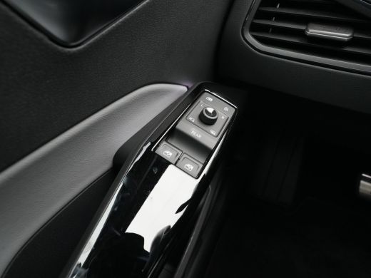 Volkswagen ID.3 First Plus 58 kWh 204pk Navigatie Camera Stoel/Stuurverwarming Carplay Pdc 2 Gereserveerd VDU lea... ActivLease financial lease