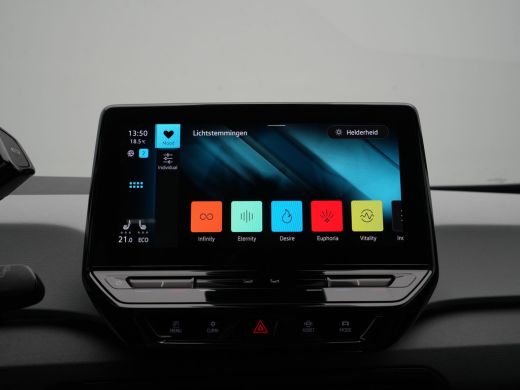 Volkswagen ID.3 First Plus 58 kWh 204pk Navigatie Camera Stoel/Stuurverwarming Carplay Pdc 2 Gereserveerd VDU lea... ActivLease financial lease