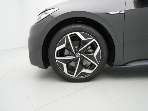 Volkswagen ID.3 First Plus 58 kWh 204pk Navigatie Camera Stoel/Stuurverwarming Carplay Pdc 2 Gereserveerd VDU lea... ActivLease financial lease