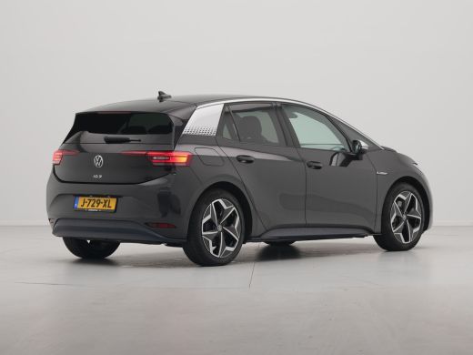 Volkswagen ID.3 First Plus 58 kWh 204pk Navigatie Camera Stoel/Stuurverwarming Carplay Pdc 2 Gereserveerd VDU lea... ActivLease financial lease