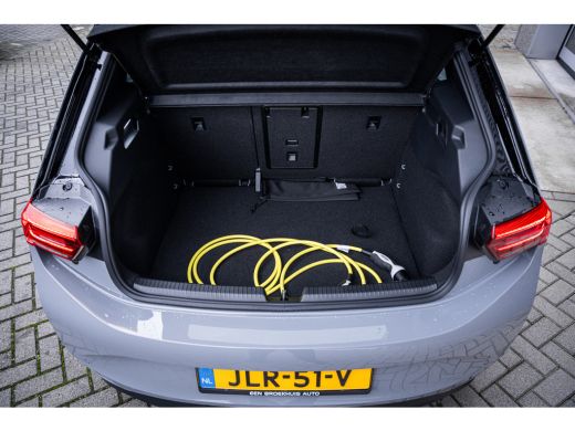 Volkswagen ID.3 Pro Business 59 kWh | Achterlichten LED, luxe uitgevoerd incl. dynamische knipperlichten | Aircon... ActivLease financial lease