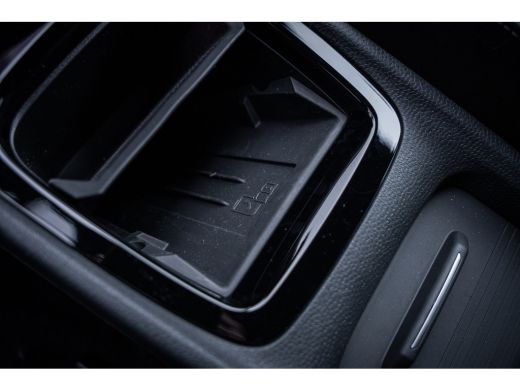 Volkswagen ID.3 Pro Business 59 kWh | Achterlichten LED, luxe uitgevoerd incl. dynamische knipperlichten | Aircon... ActivLease financial lease