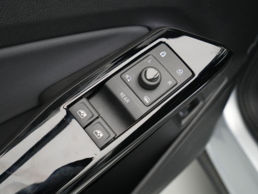 Volkswagen ID.4 Pro Business 77 kWh 286pk Navigatie Camera Stoelverwarming Acc 221 ActivLease financial lease