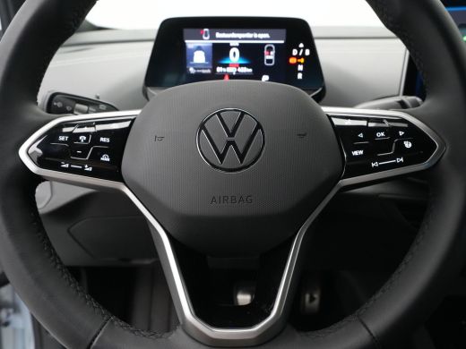 Volkswagen ID.4 Pro Business 77 kWh 286pk Navigatie Camera Stoelverwarming Acc 221 ActivLease financial lease
